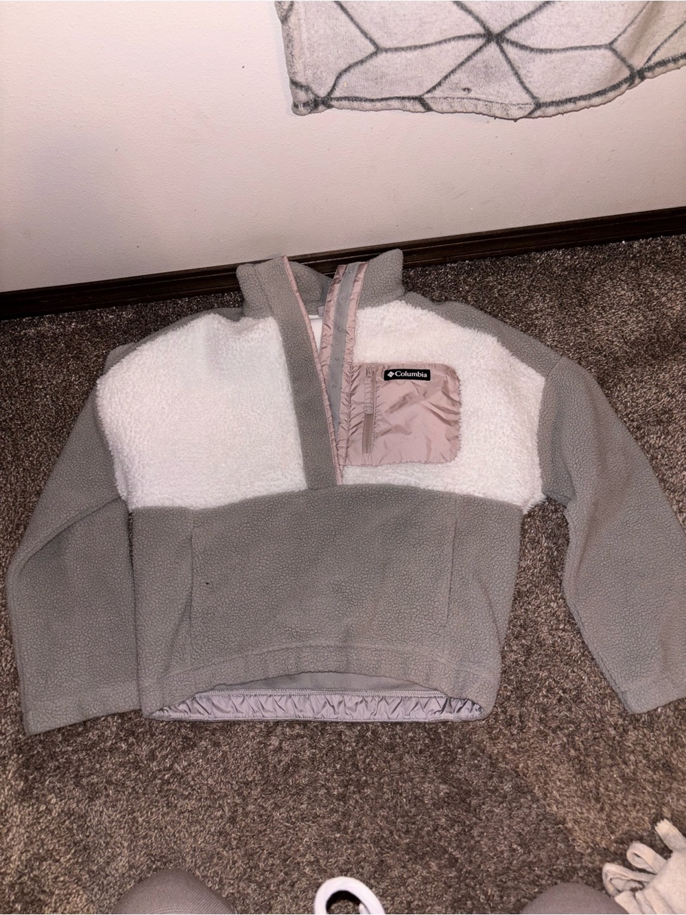 Columbia Kids Two-Tone Sherpa Pullover Jacket in Gray & White